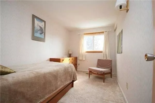 Brampton, ON L6T 3B3,10 Earnscliffe Gate