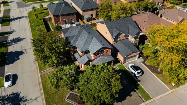 Caledon, ON L7C 1A1,22 Livingston DR