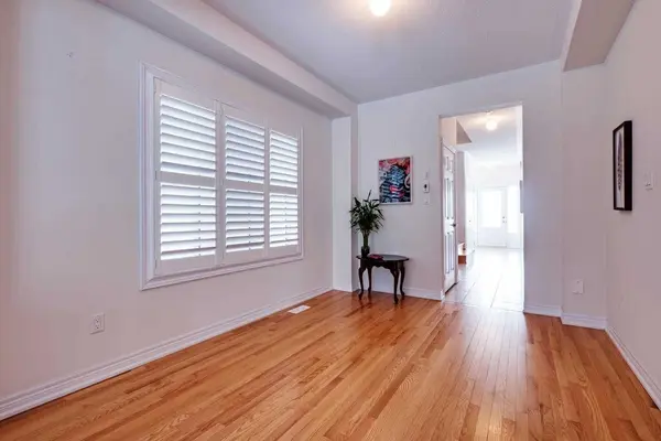 Brampton, ON L6X 5L3,71 Lanark CIR #Upper