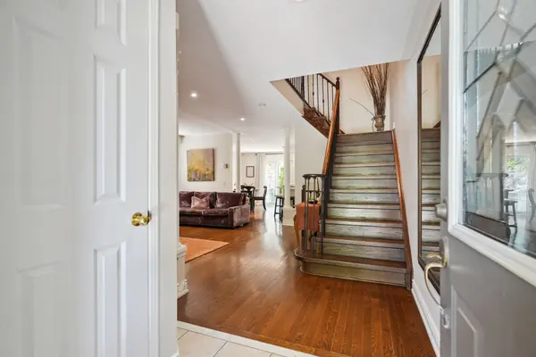 Burlington, ON L7M 4K7,2970 Glover LN