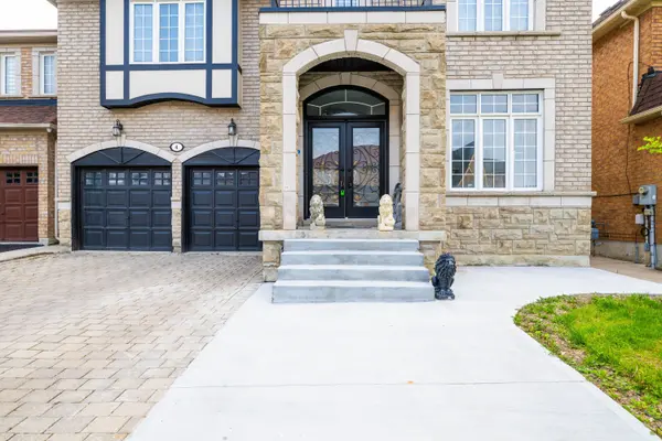 Brampton, ON L6R 3H6,4 Freshspring DR