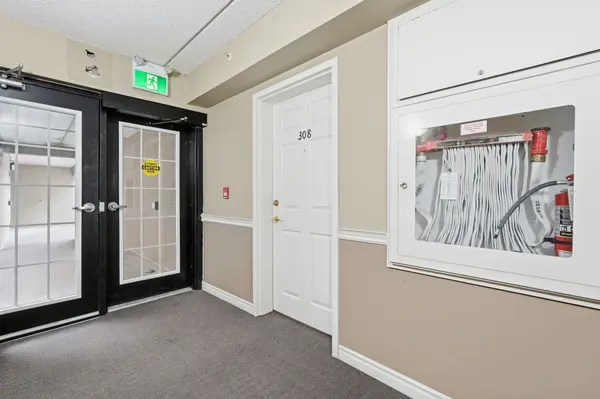 Burlington, ON L7L 7H1,2055 Appleby Line #308