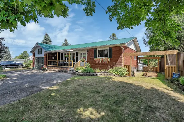 Rideau Lakes, ON K0G 1L0,43 Blacksmith RD