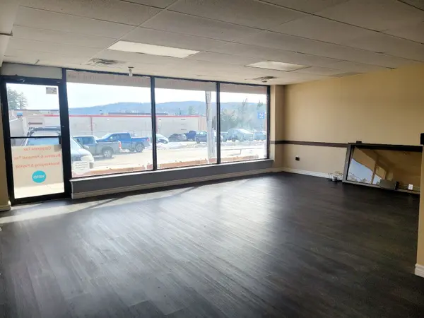 Bancroft, ON K0L 1C0,17 Snow RD #1