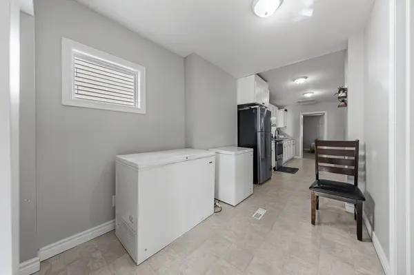 Cambridge, ON N1R 4V3,15 Grantham AVE