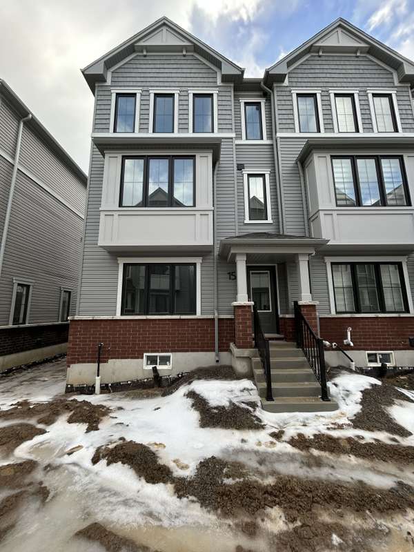 15 Cleveland Common, Cambridge, ON N1T 0H4