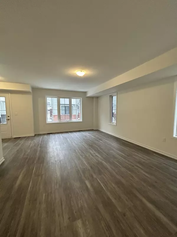 Cambridge, ON N1T 0H4,15 Cleveland Common