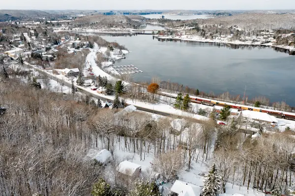 Huntsville, ON P1H 1V3,16 Walpole ST