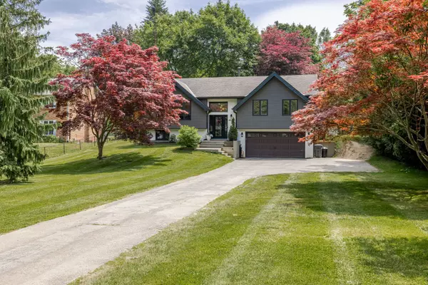 Central Elgin, ON N5P 3S8,46299 North ST N