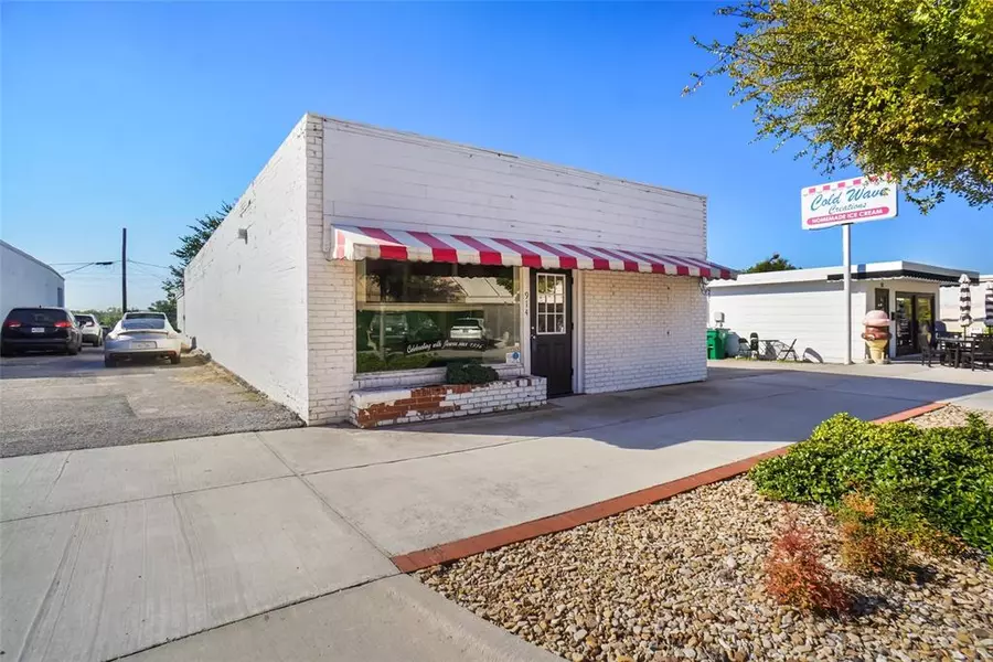 914 Halsell Street, Bridgeport, TX 76426