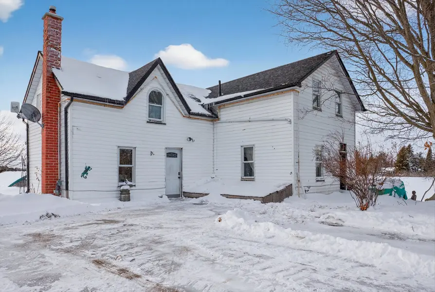 1132 Tara RD, Selwyn, ON K9J 6X2