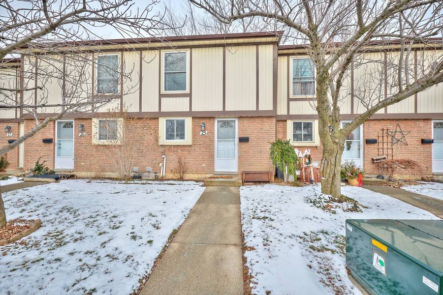25 Linfield DR #25, St. Catharines, ON L2N 5T7