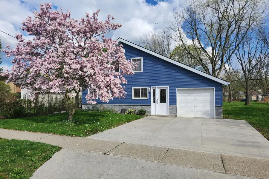 7 Normandy DR, Guelph, ON N1E 2P2