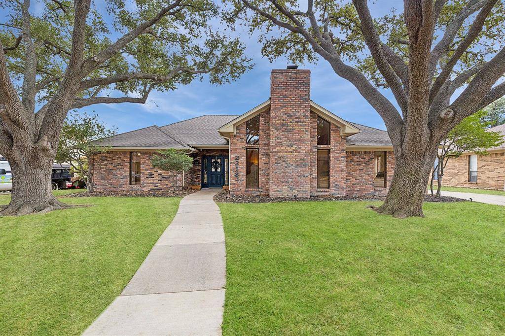 2218 Valley Mill, Carrollton, TX 75006