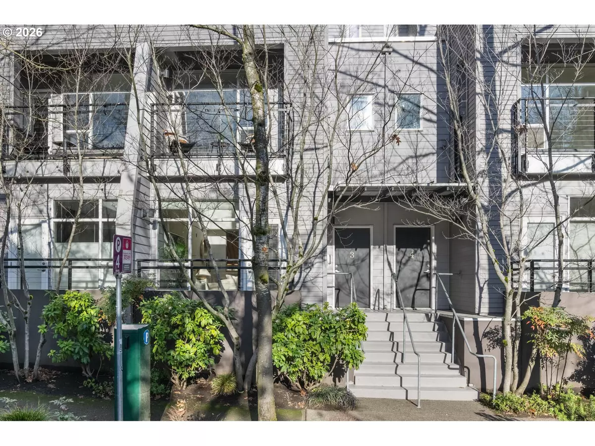 Portland, OR 97210,2327 NW NORTHRUP ST #3