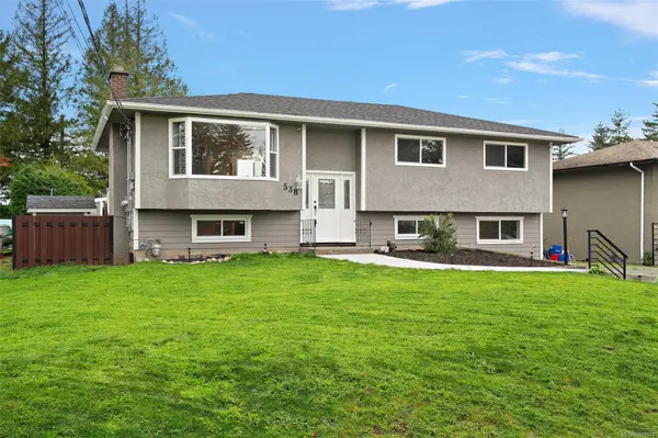 Colwood, BC V9C 1M3,538 Cedarcrest Dr