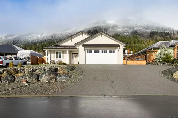 539 Greenwell Dr, Lake Cowichan, BC V0R 2G1