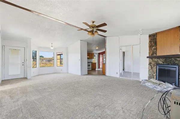 Cleburne, TX 76033,1491 County Road 319 #B