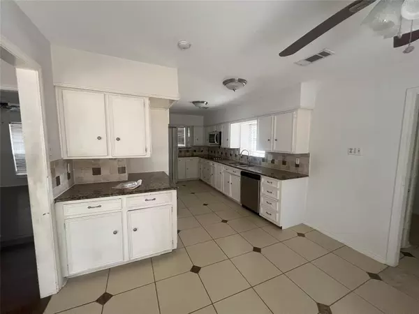 Garland, TX 75043,3813 Whiterock Trail