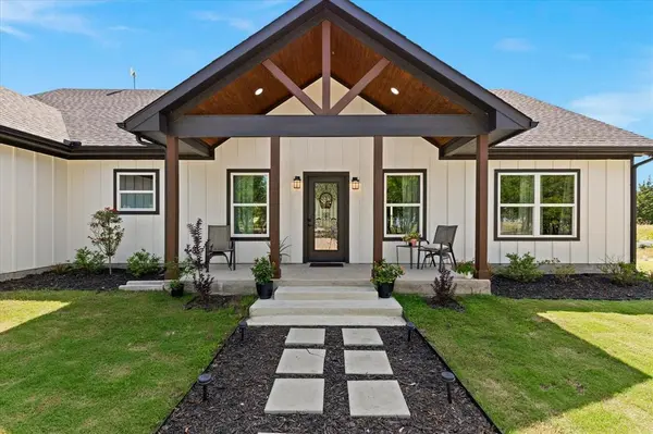 710 Valek Road, Ennis, TX 75119