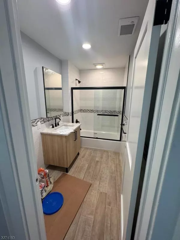 Verona Twp., NJ 07044,630 Bloomfield Ave #A