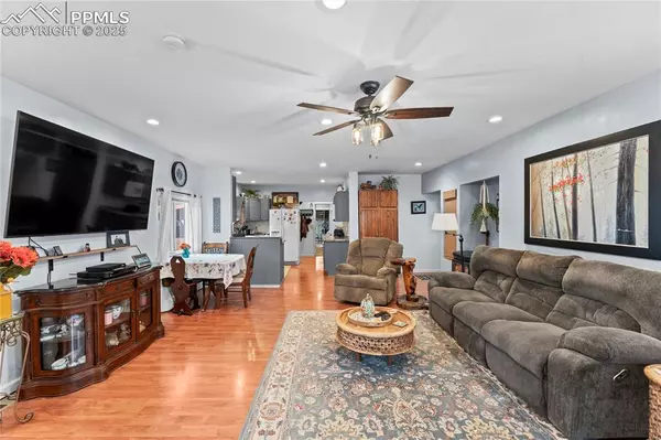 Colorado Springs, CO 80905,521 E Brookside ST