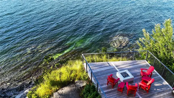 North Saanich, BC V8L 5L3,848 Lands End Rd