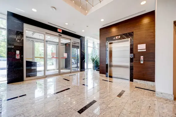 Toronto E07, ON M1S 0K5,151 Village Green SQ #1901