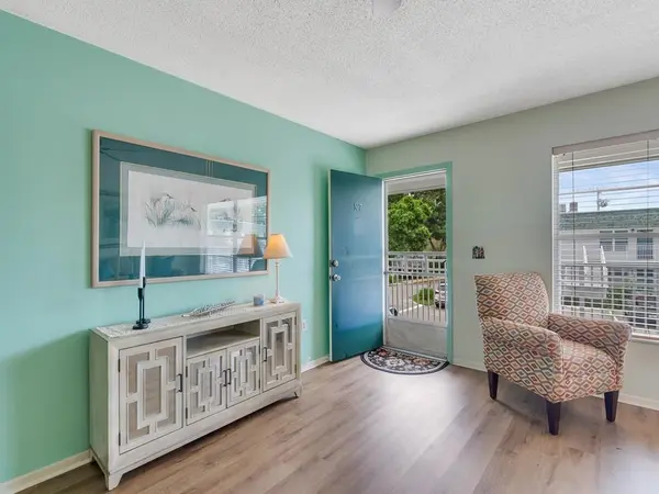 Vero Beach, FL 32960,2800 Indian River Blvd #7N