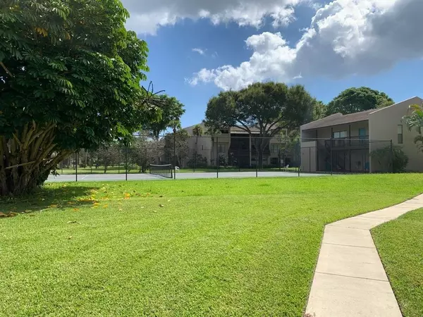 Boca Raton, FL 33487,159 NW 70th St #517