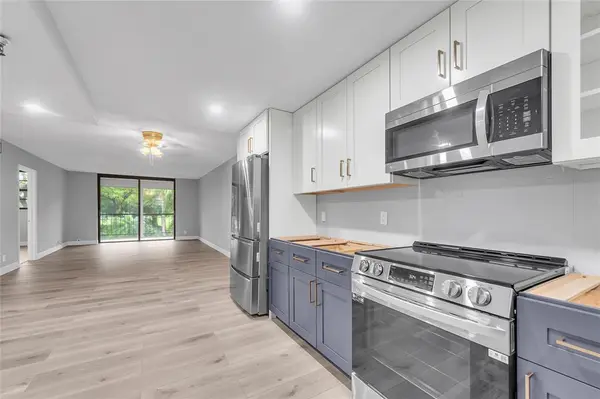 Deerfield Beach, FL 33442,2400 Deer Creek Country Club Blvd #202