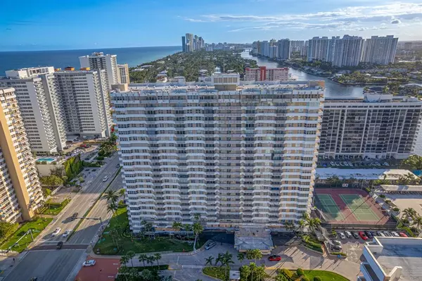 Hallandale Beach, FL 33009,1985 S Ocean Dr #10G