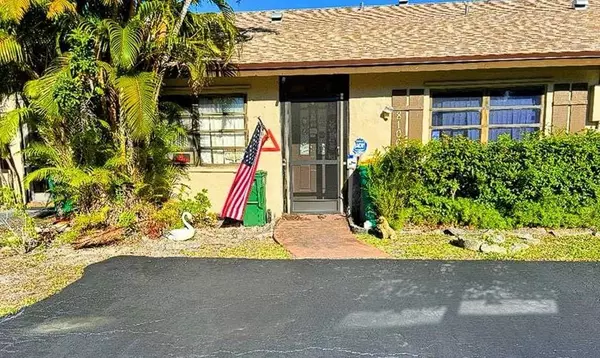 8106 NW 100th Dr, Tamarac, FL 33321