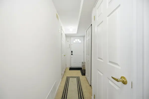 Barrie, ON L4N 6K4,89 Goodwin DR #5