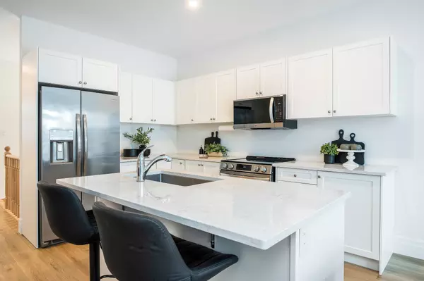 Clearview, ON L0M 1S0,248 Duncan ST