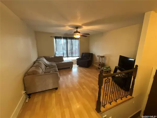 Regina, SK S4R 7X7,62 Andrews CRESCENT