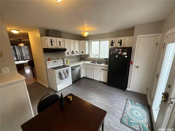 Regina, SK S4R 7X7,62 Andrews CRESCENT