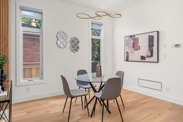 Mississauga, ON L5H 2P7,5A Pine AVE N