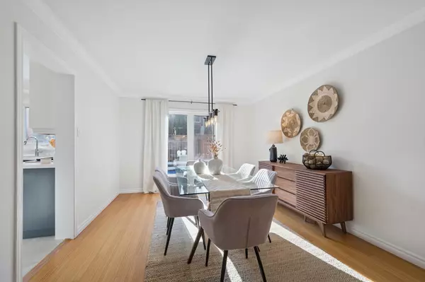 Oakville, ON L6H 3A5,260 Princess Royal CT