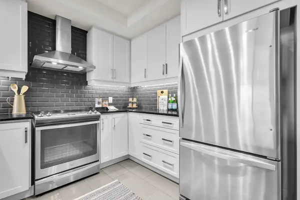 London East, ON N6A 2S6,505 Talbot ST #2202