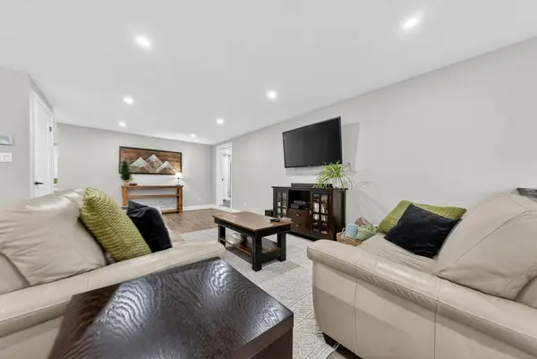 Guelph, ON N1E 2P2,7 Normandy DR