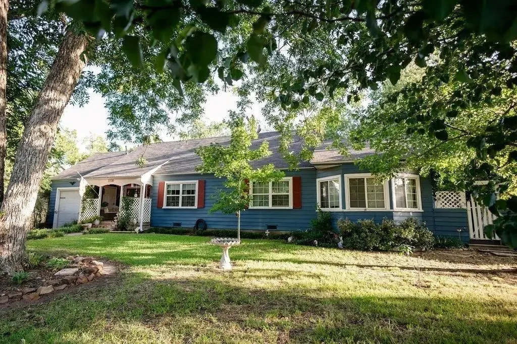 Denton, TX 76201,2230 Alamo Place