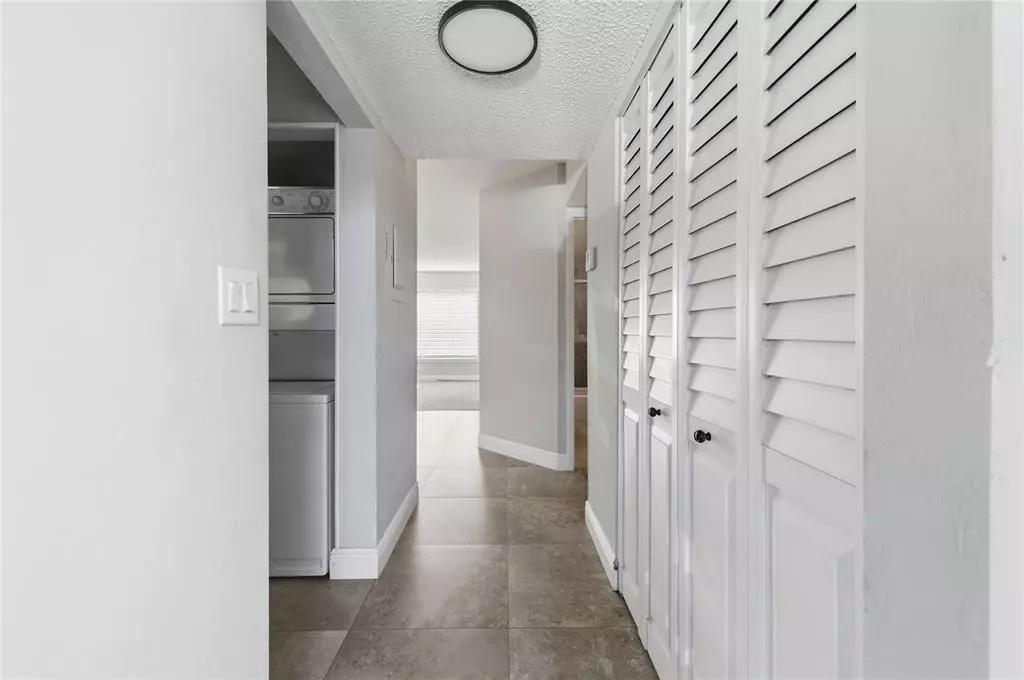 Coral Springs, FL 33065,3218 NW 103rd Ter #202B