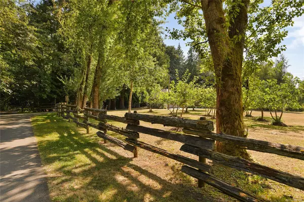 Central Saanich, BC V8M 1T1,1695 Cultra Ave