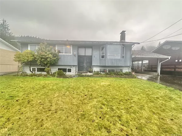 250 Kelsey Way, Sayward, BC V0P 1R0