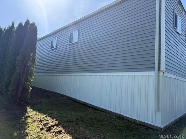 Port Hardy, BC V0N 2P0,5250 Beaver Harbour Rd #74