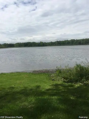 Highland, MI 48356,0000 HIghland Park DR