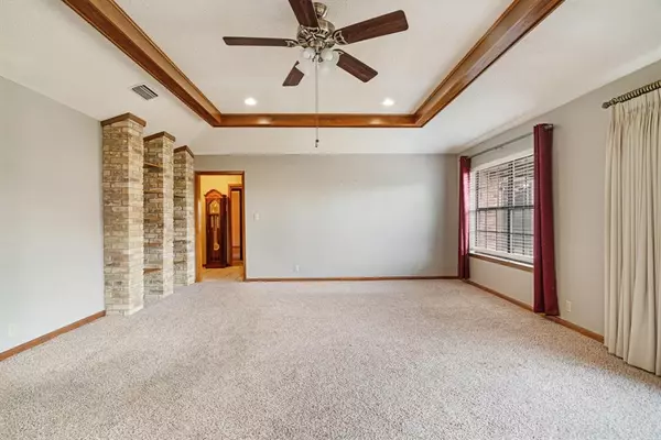 Paris, TX 75460,225 34th Street SE