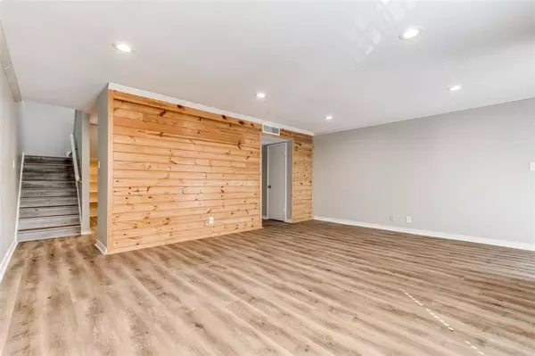 Dallas, TX 75248,15909 Archwood Lane #1026