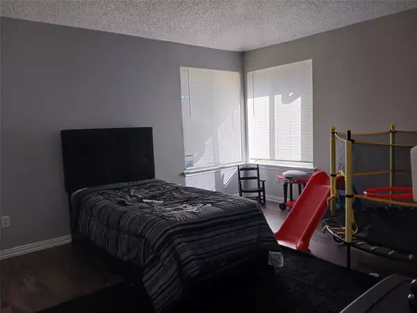 Arlington, TX 76017,5002 Prairieview Court S